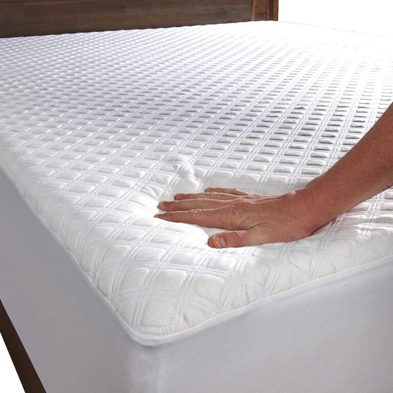SafeRest Sleepure 100% Waterproof Queen Size Mattress Protector - Viscose Derived from Bamboo - Fitted with Stretchable Pockets - Machine Washable Cotton Mattress Cover for Bed